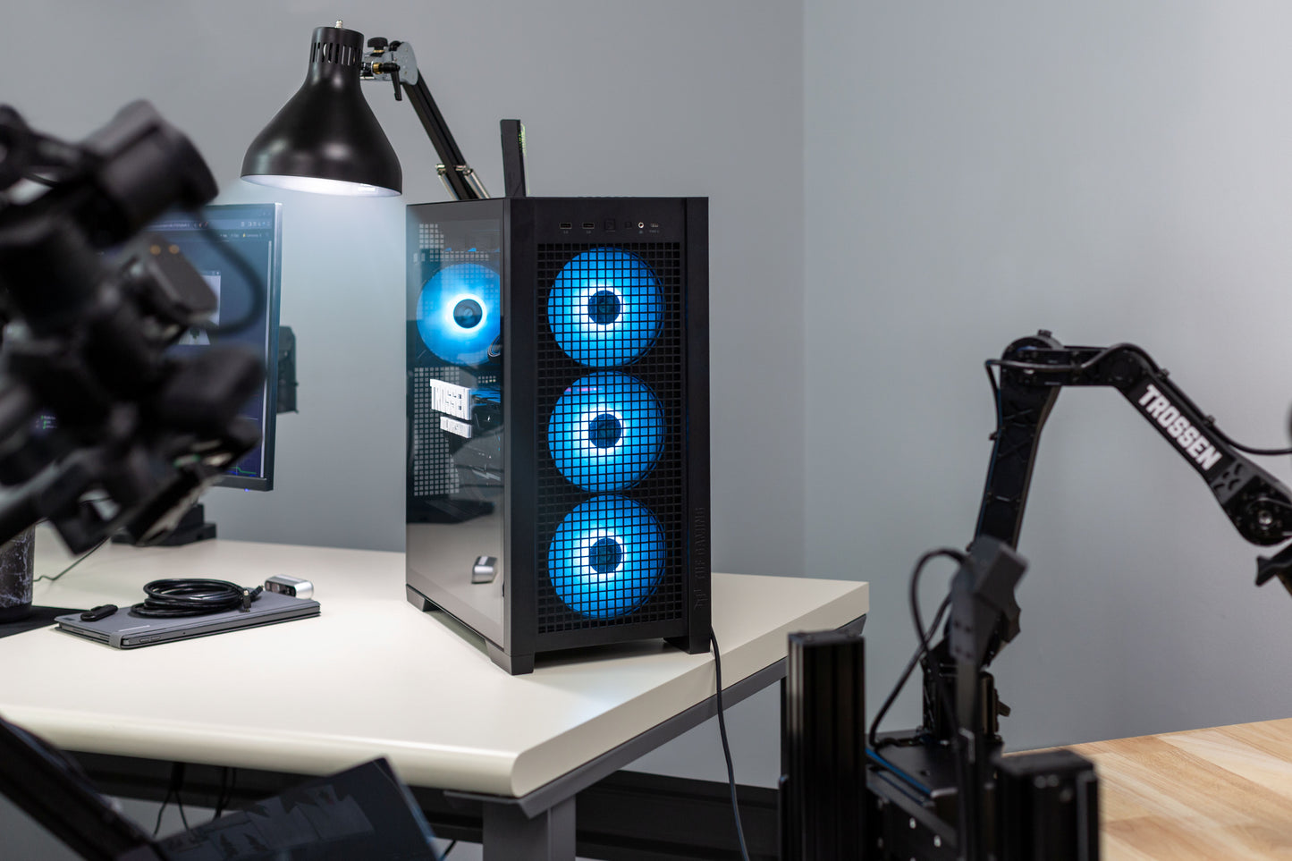 TOTL Workstation